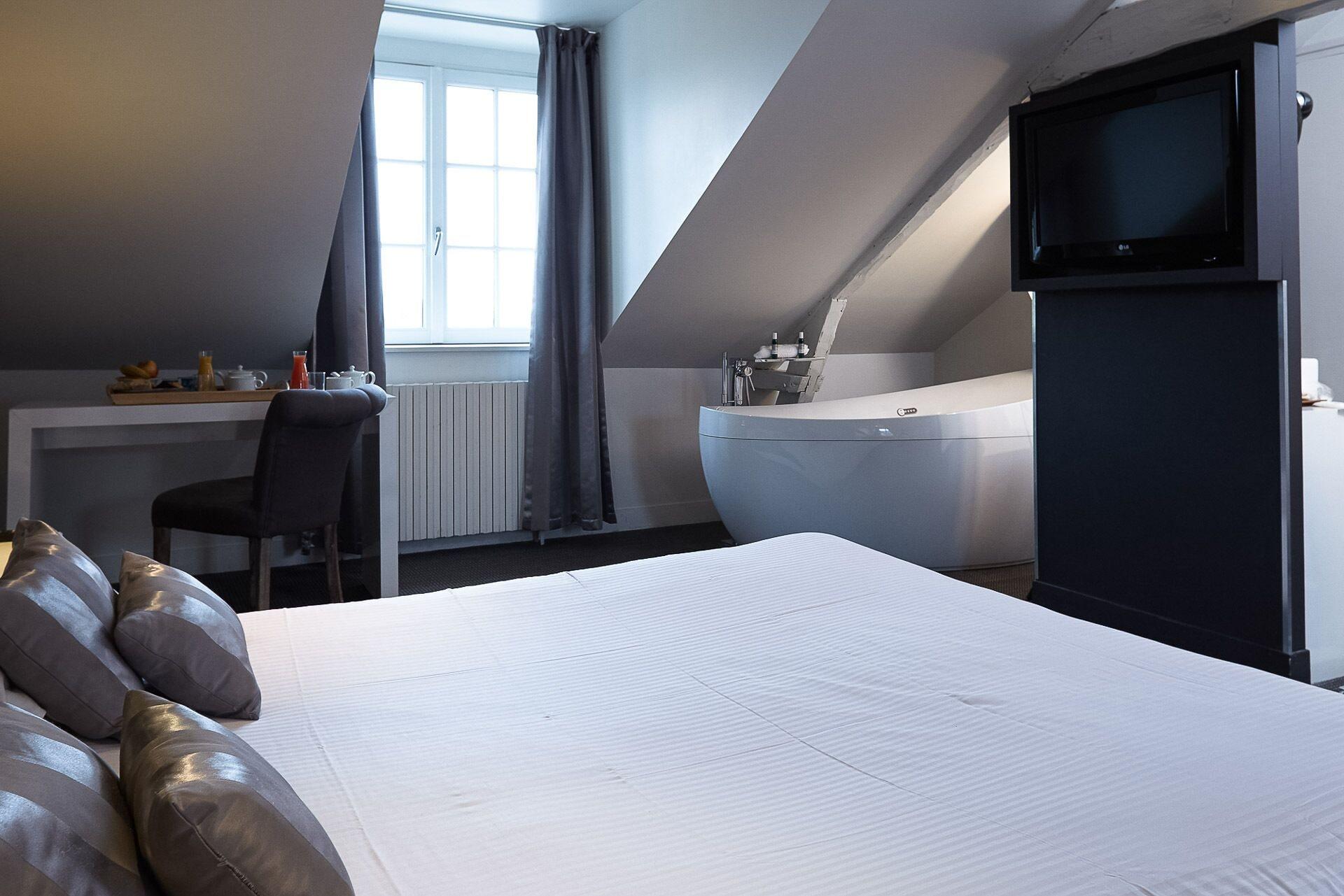Best Western Le Cheval Blanc -Vue Sur Le Port-Plein Centre Ville Honfleur Luaran gambar