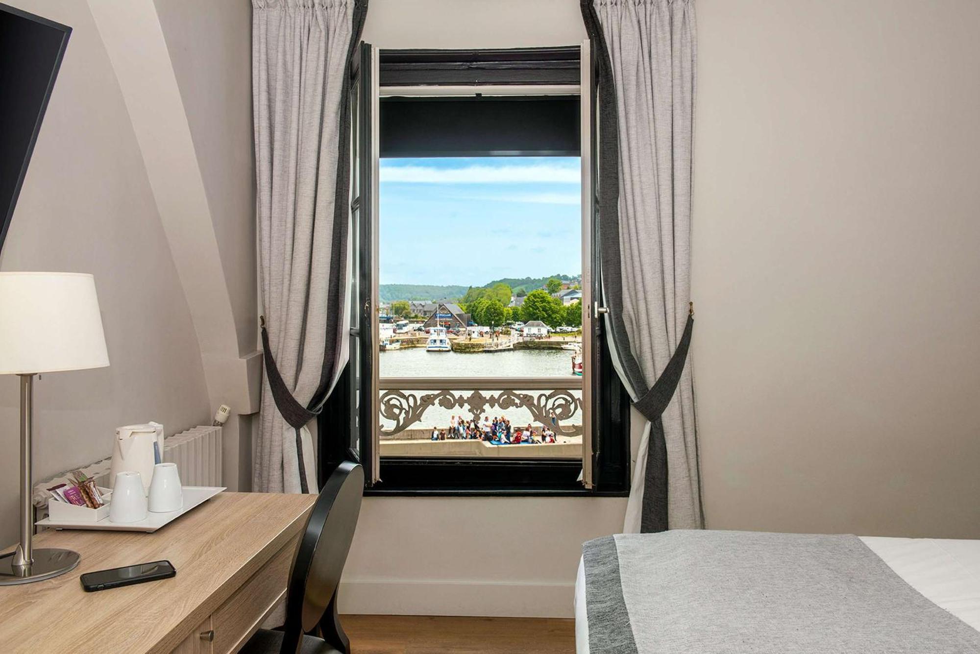 Best Western Le Cheval Blanc -Vue Sur Le Port-Plein Centre Ville Honfleur Luaran gambar